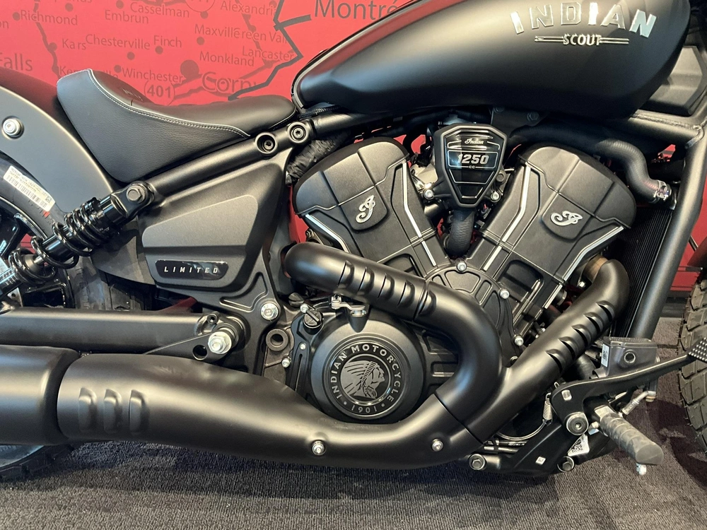 Indian Motorcycle Scout Bobber Limited With Technology Package 2025 alt