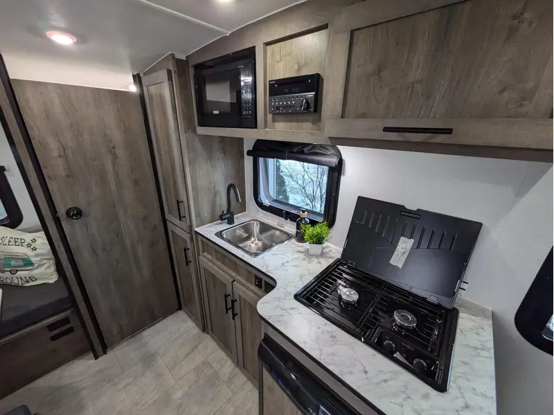 2025 Prolite Lounge