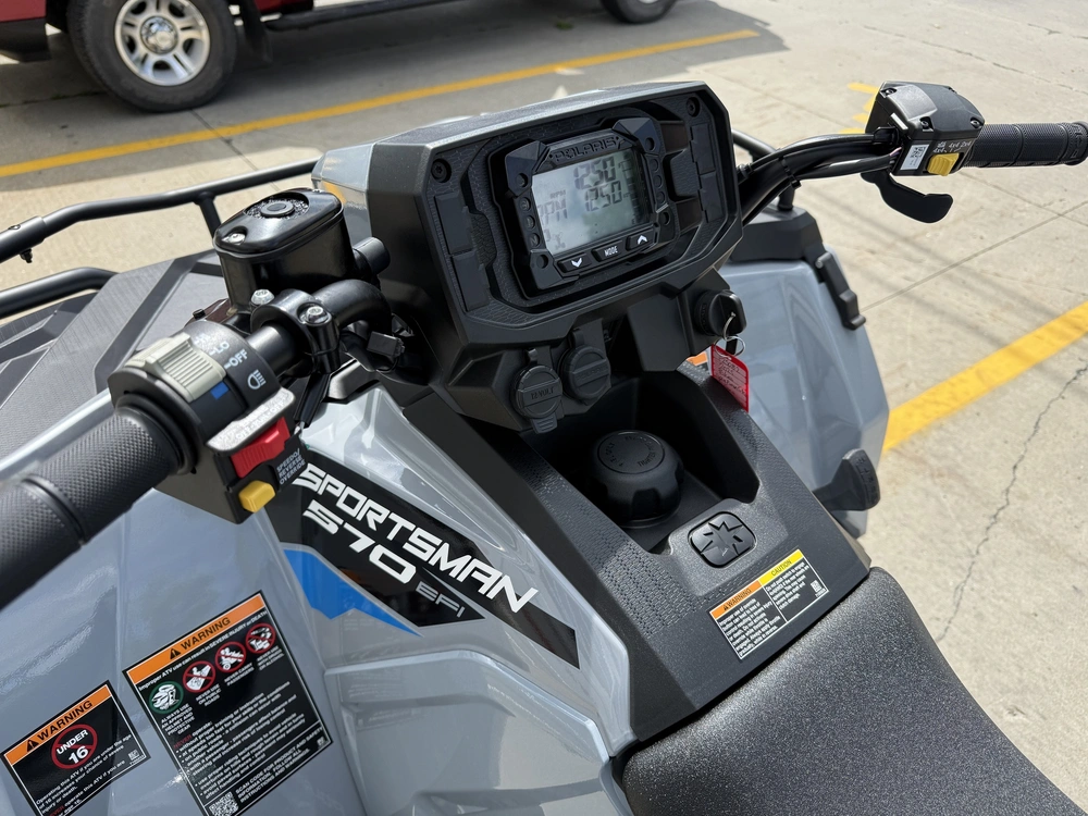 Polaris Sportsman 570 Premium 2025 alt