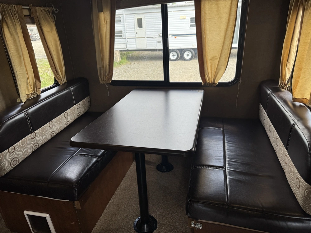 2017 Forest River Vibe 243bhs alt