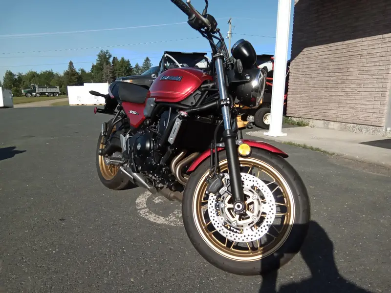 2024 Kawasaki Z650 RS