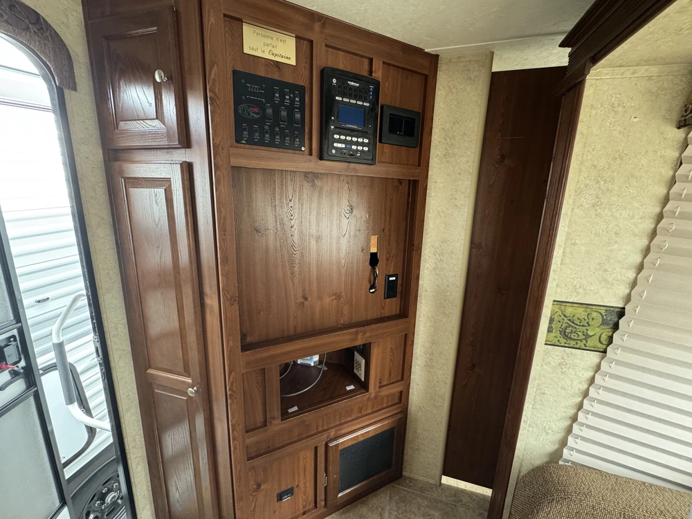 Forest River Flagstaff 831fkss 2012 alt