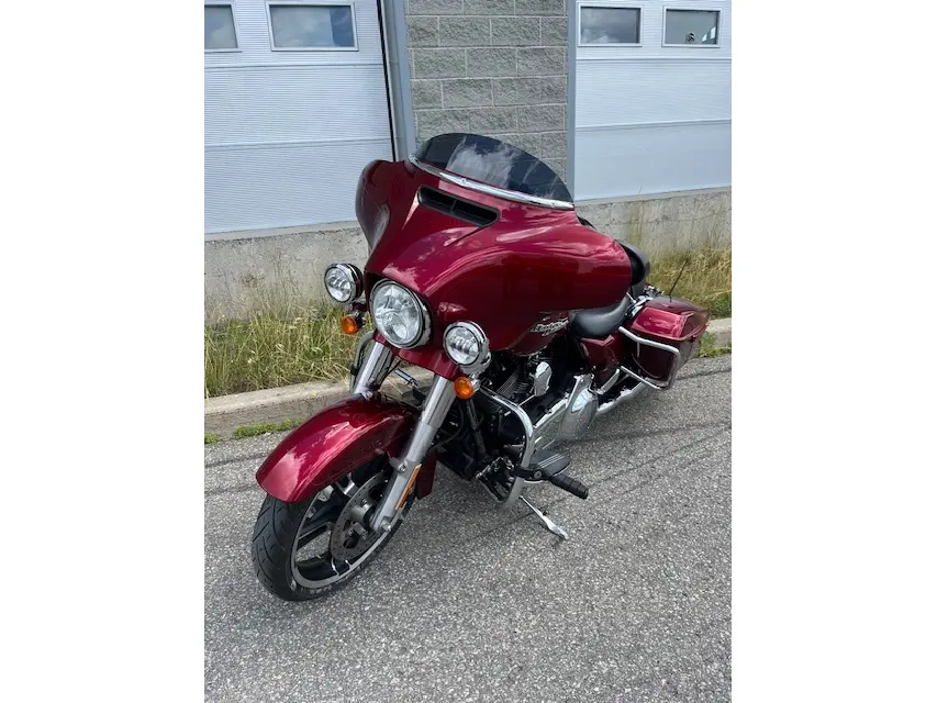 Harley-Davidson FLHXS Street Glide SpecialFLHXS 2016