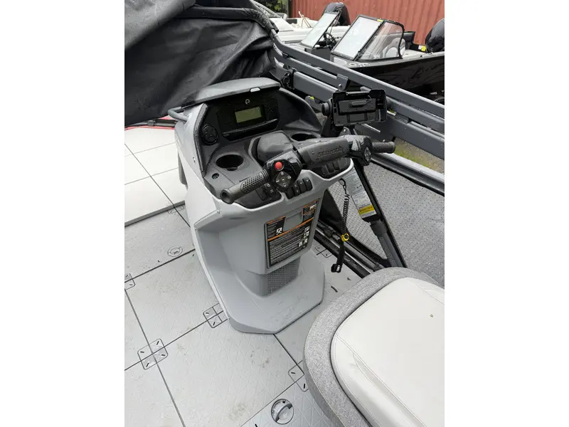 Sea-Doo Switch Sport 18 230 2024