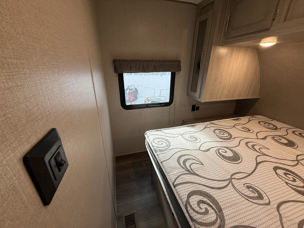 Catalina 293qbck 2022 alt