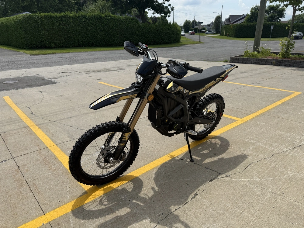 2025 Surron Ultra Bee alt