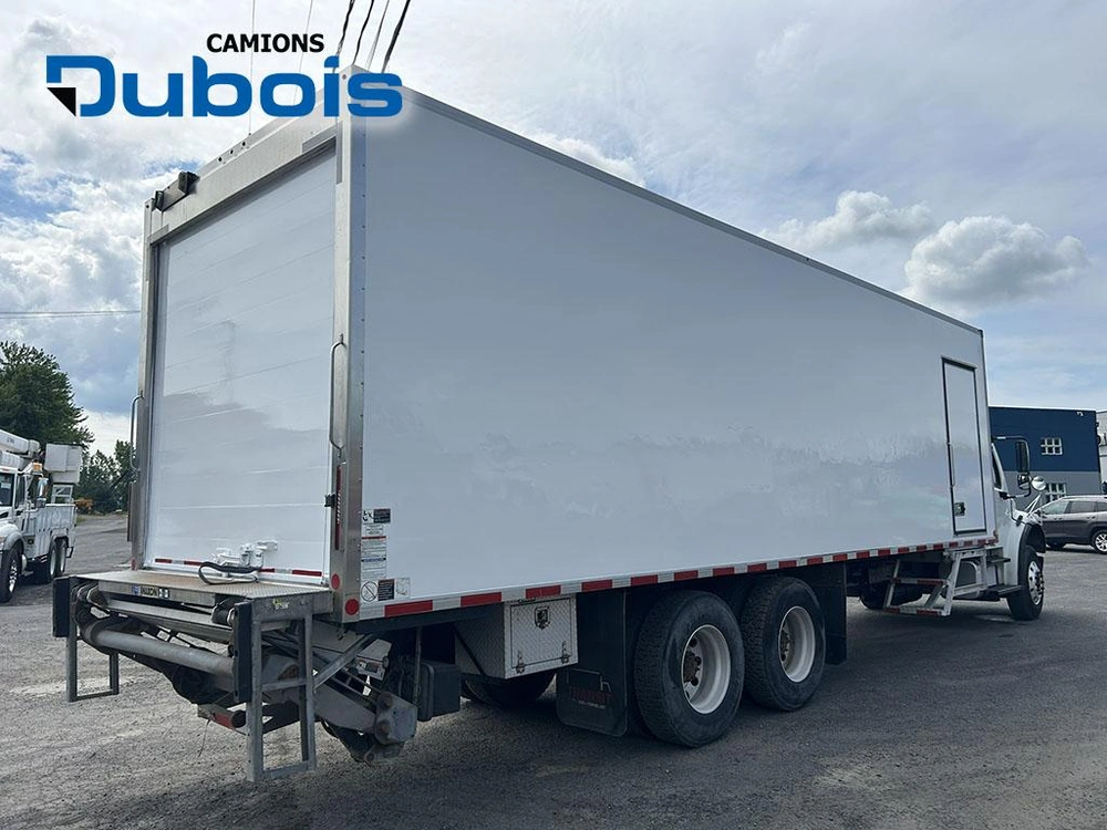 2018 Freightliner M2-106 alt