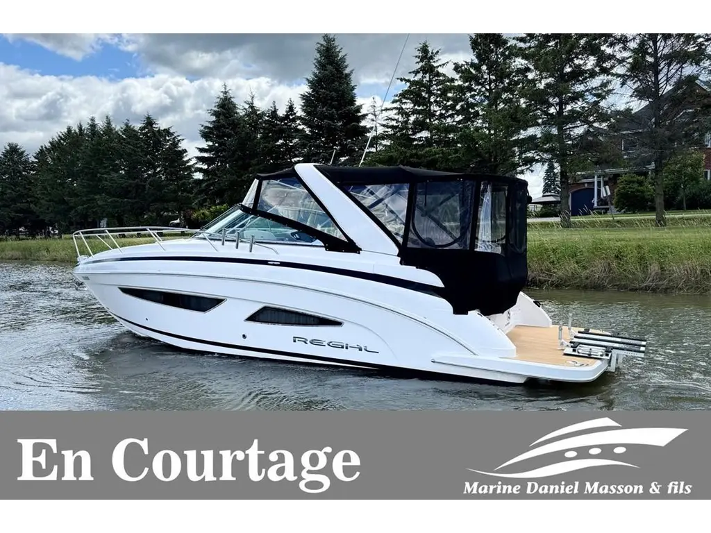 2017 Regal 32 EXPRESS