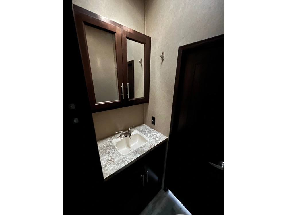 2017 Forest River Thunderbolt Xlr 422amp Toy Hauler alt