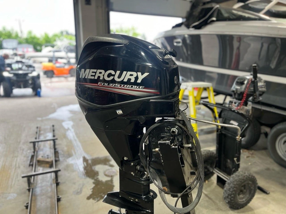 2013 Mercury F25 Elpt alt