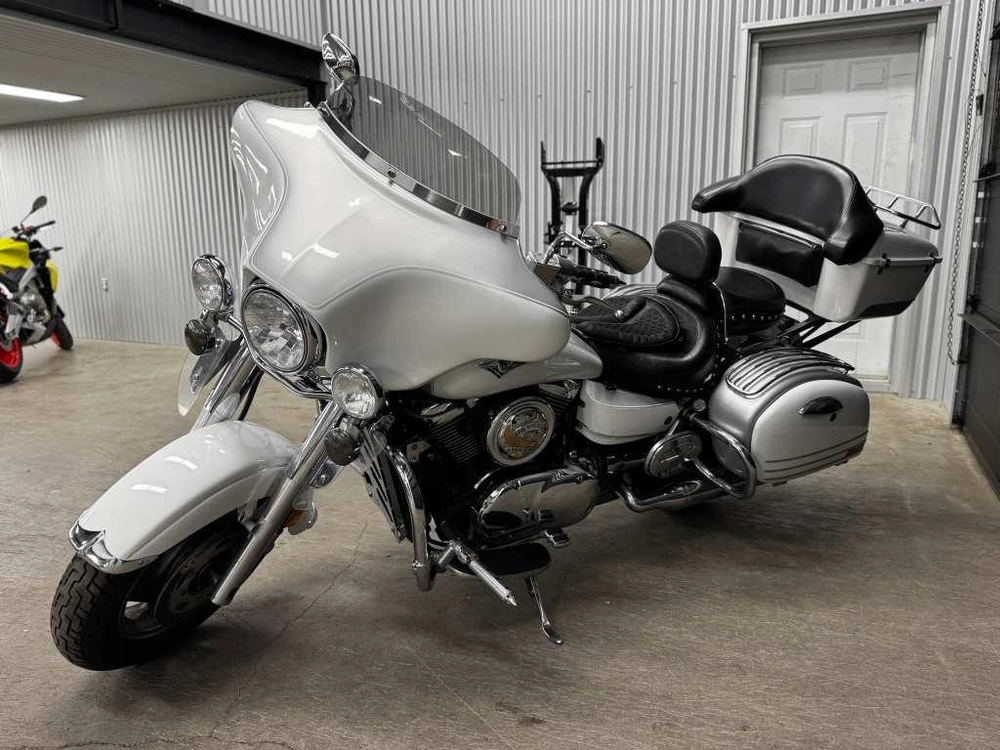 Kawasaki Vulcan Nomad 2005 alt