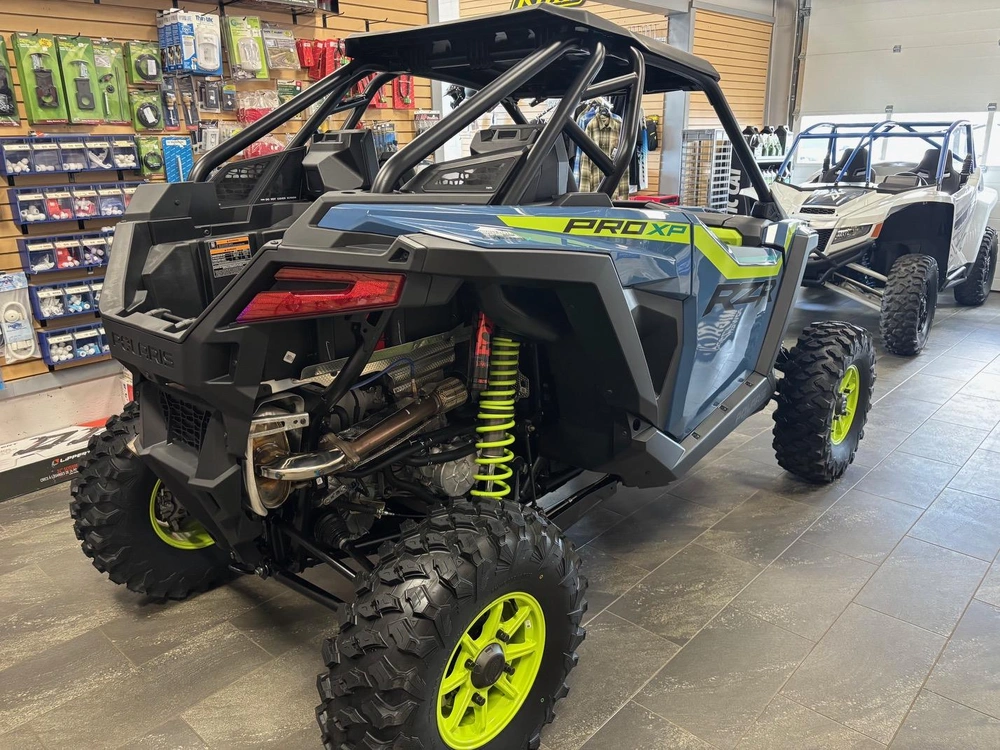 2025 Polaris Rzr Pro Xp Ultimate alt