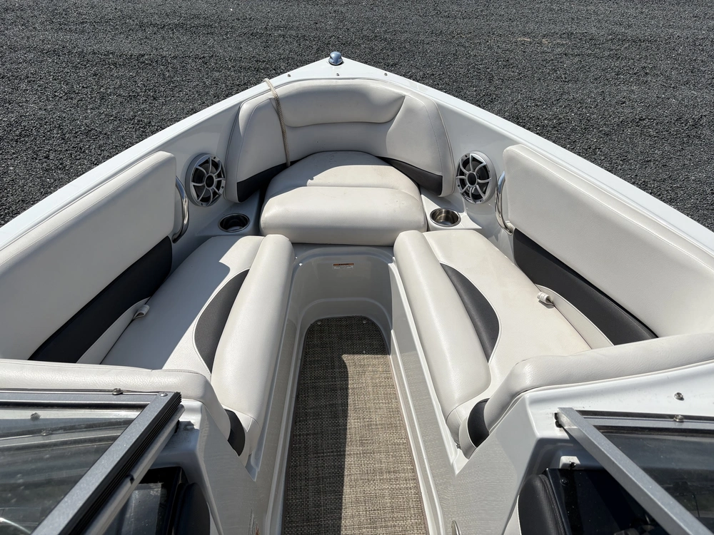 2017 Crownline 205ss alt