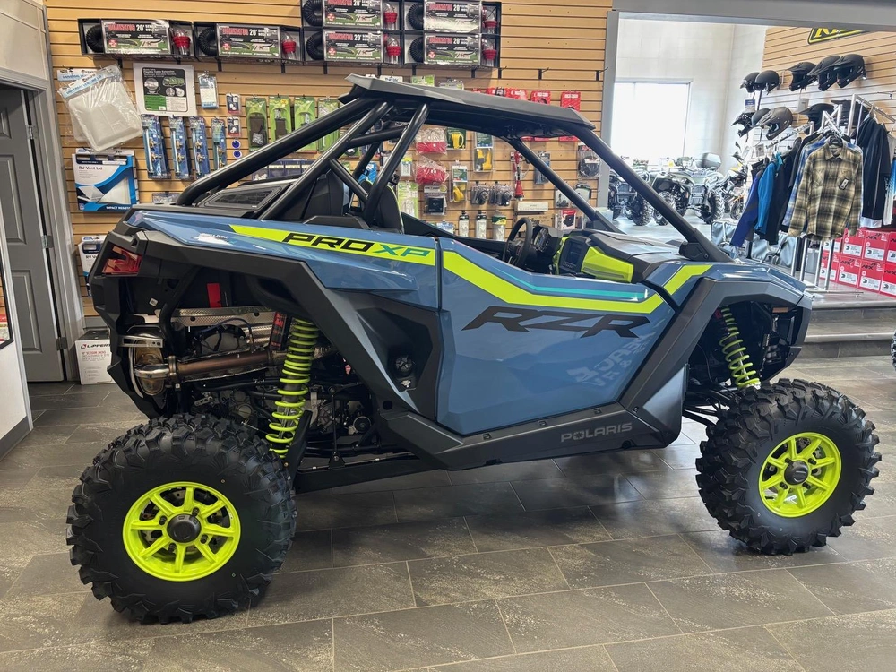 2025 Polaris Rzr Pro Xp Ultimate alt