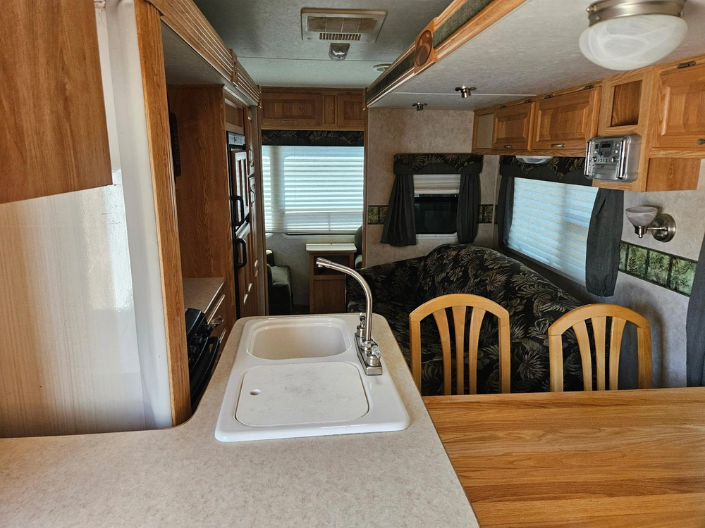 Crossroads Rv Cruiser Cf28c 2005 alt