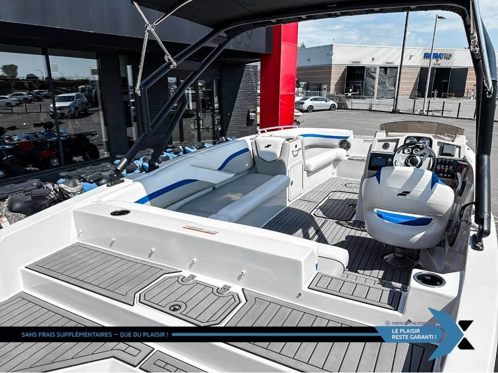 2023 Starcraft Svx 211 Ob 140hp Deck Boat Bateau Ponté alt