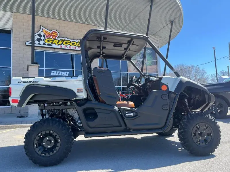 2025 Yamaha Viking SE thumbnail 3