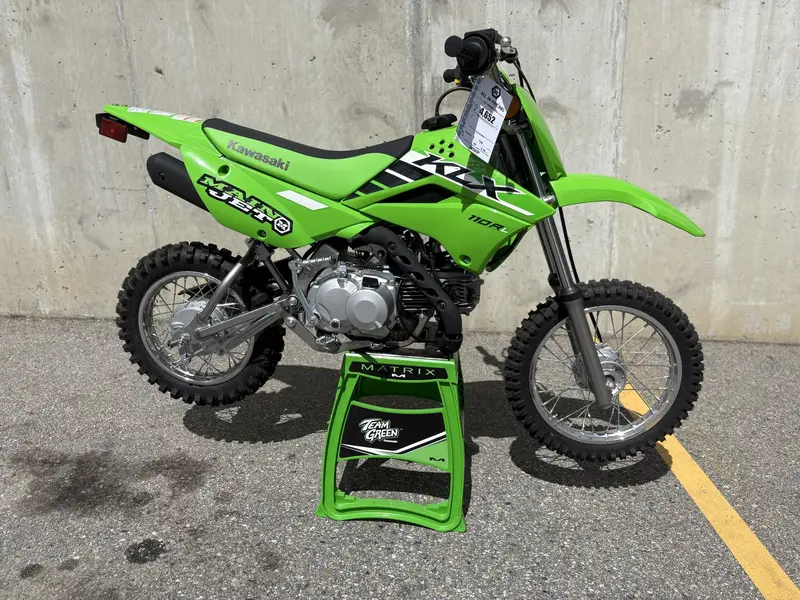 2025 Kawasaki KLX 110R L - Lime Green thumbnail 2