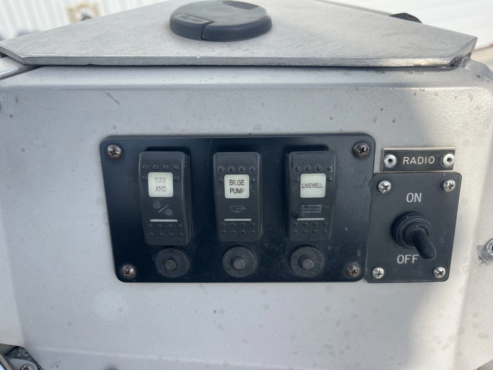 Smoker-craft Pro 1620 2014 alt