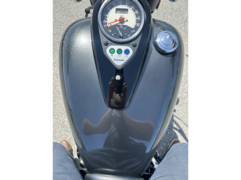 2025 Kawasaki Vulcan 900 Classic alt