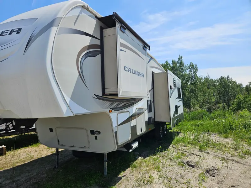 2016 Crossroads RV Cruiser 305RS