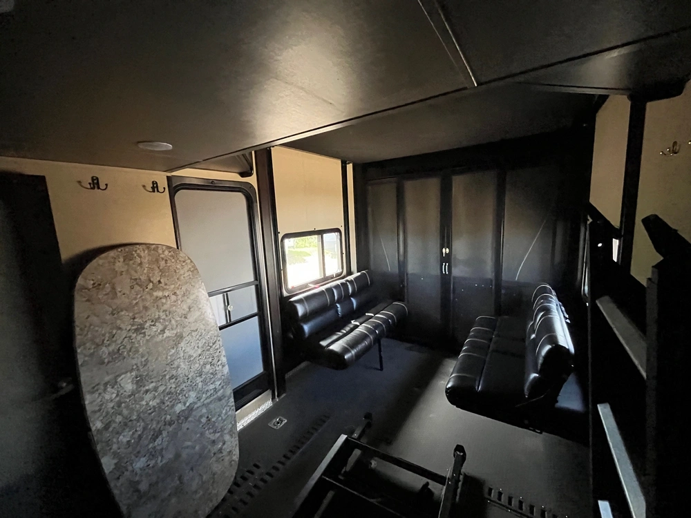 2017 Forest River Thunderbolt Xlr 422amp Toy Hauler alt