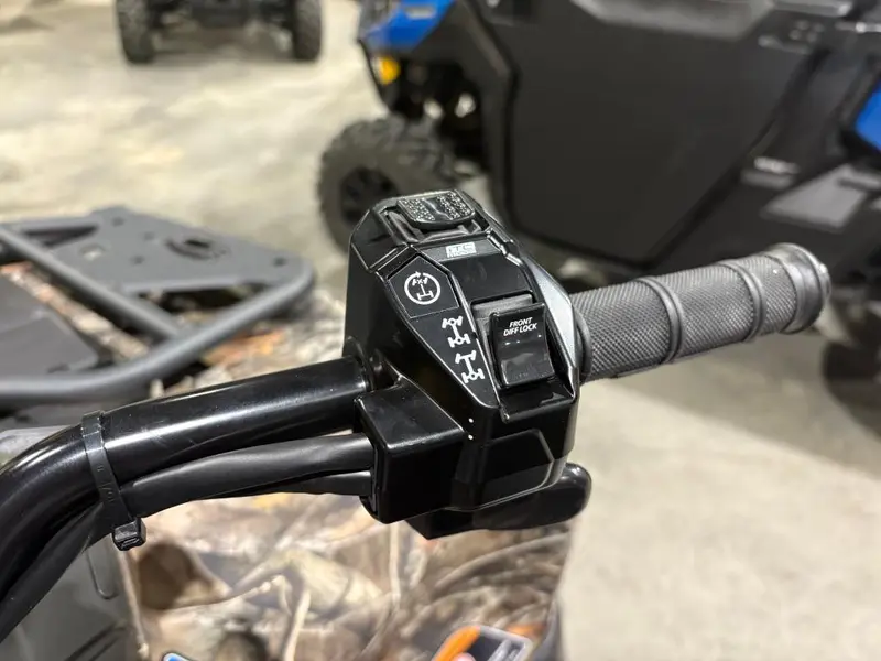 2025 Can-Am Outlander MAX PRO Hunting Edition HD7