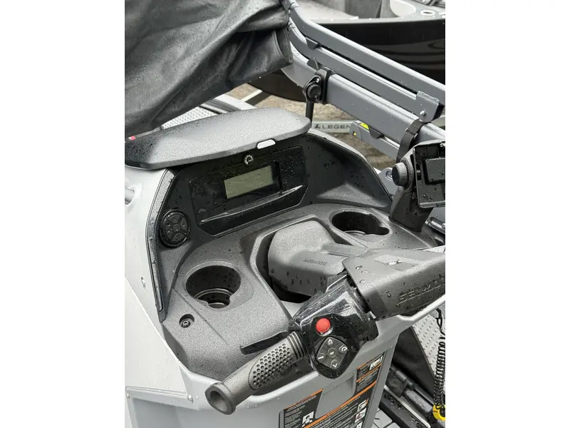 Sea-Doo Switch Sport 18 230 2024