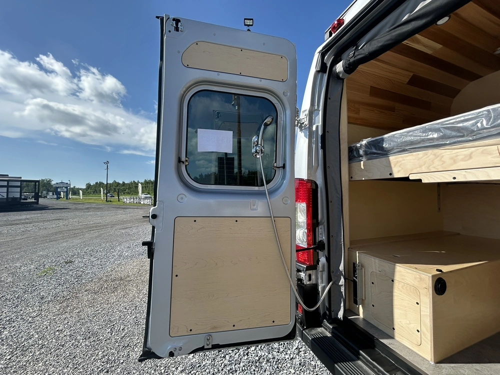 2025 Vanlife Campers Mea alt