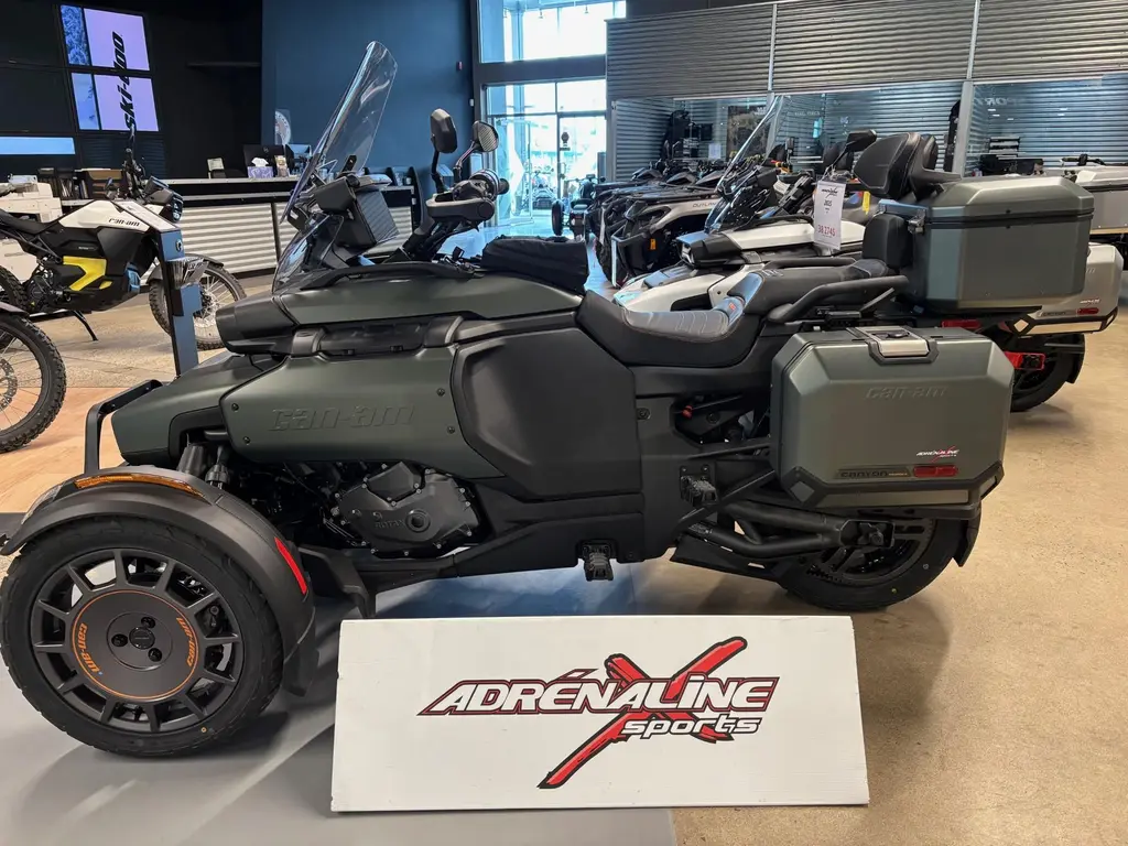 2025 Can-Am canyon redrock