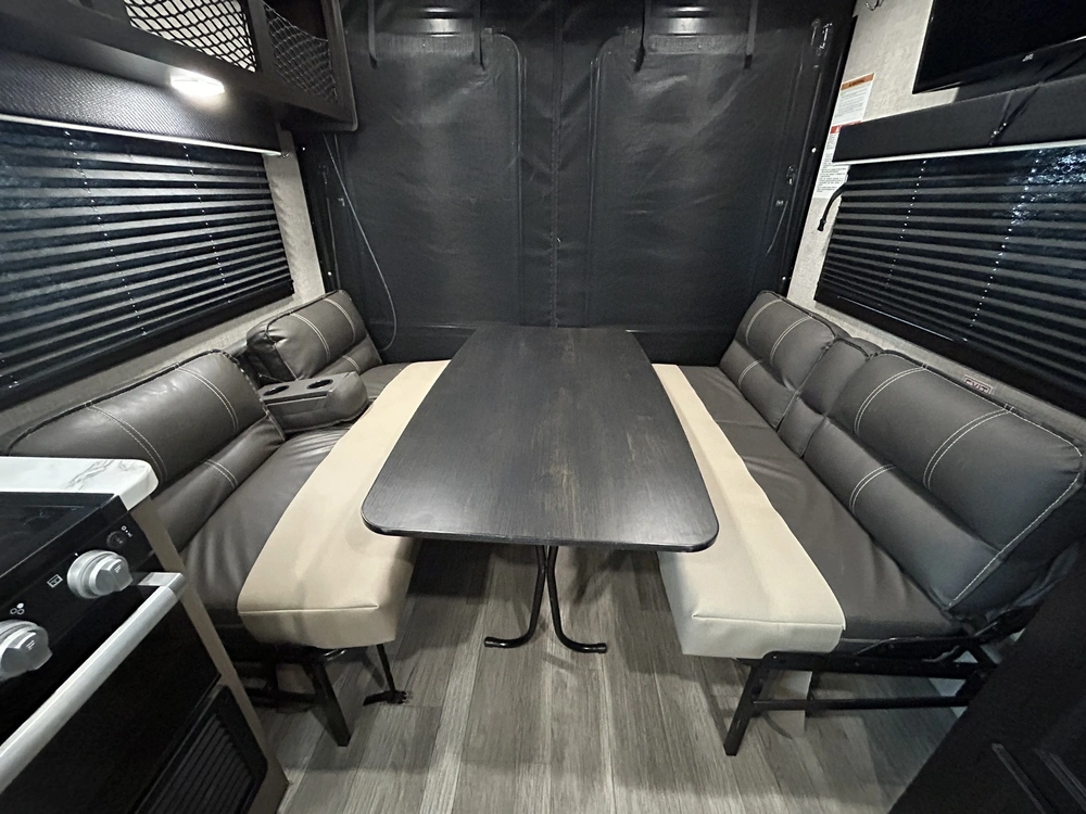 Jayco Jay Flight 236th 2022 alt