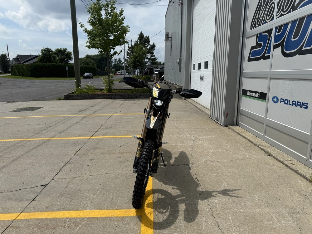 2025 Surron Ultra Bee alt