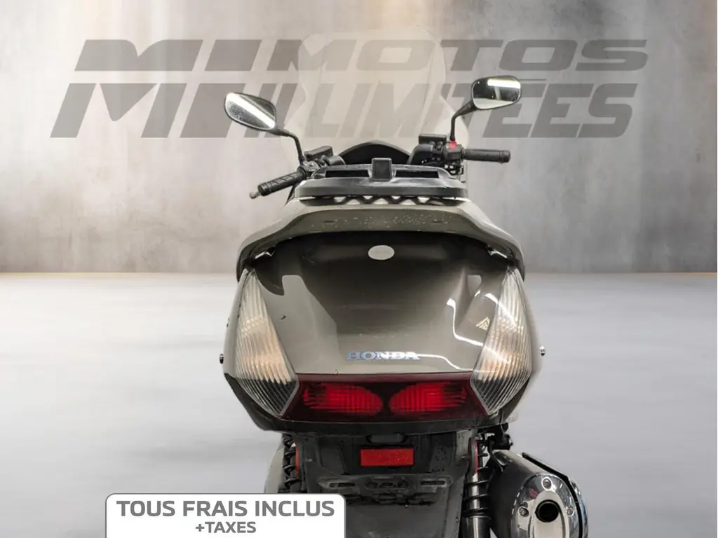 2005 Honda FSC600A Silver Wing