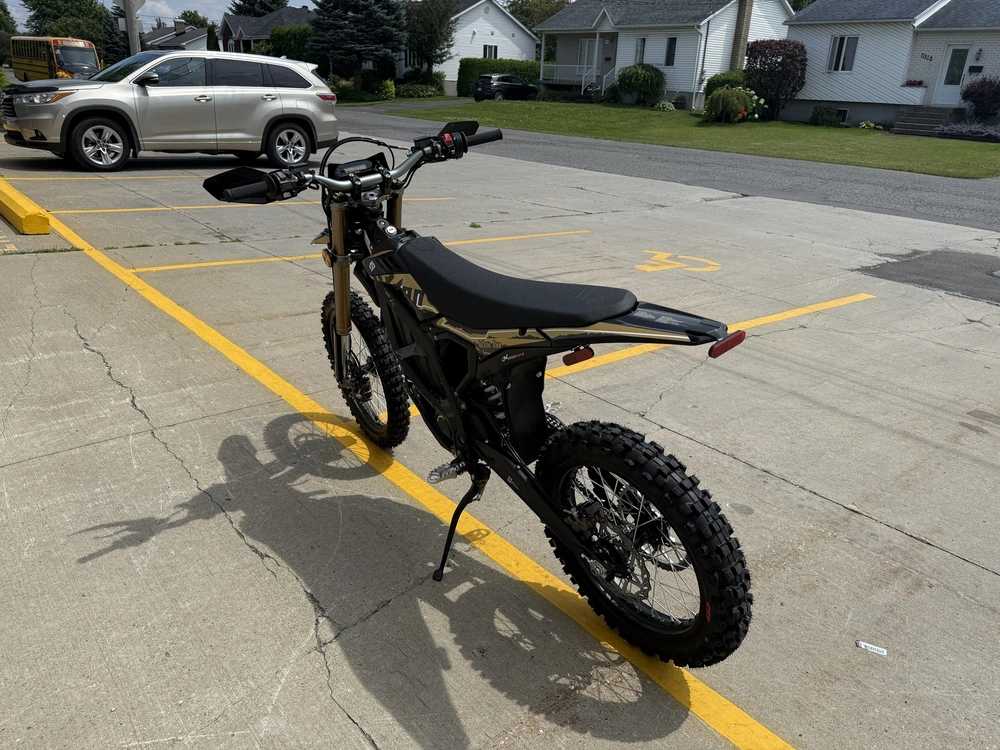 2025 Surron Ultra Bee alt