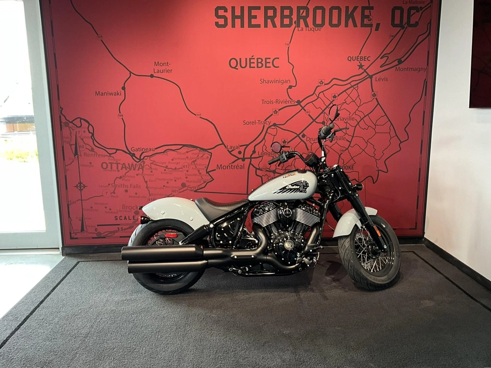2025 Indian Motorcycle Chief Bobber Dark Horse alt