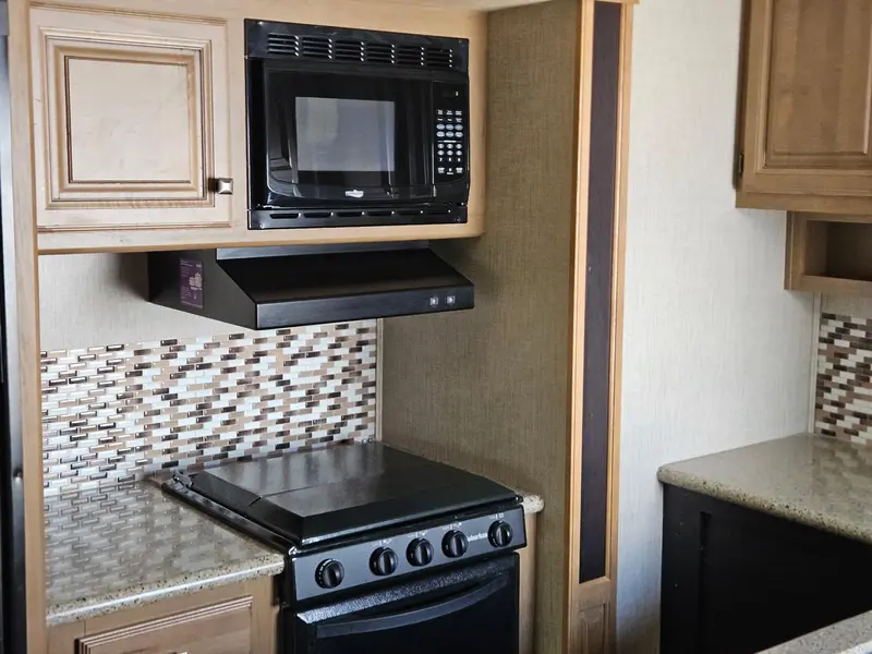 2016 Crossroads RV Cruiser 305RS