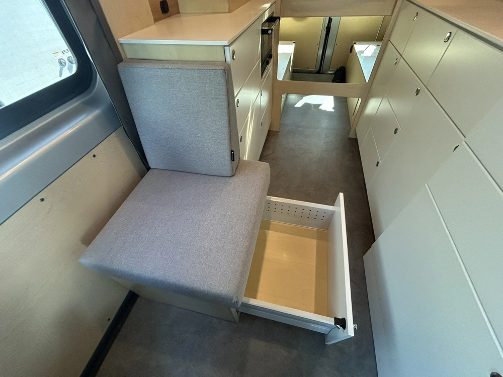 2025 Vanlife Campers Mea alt