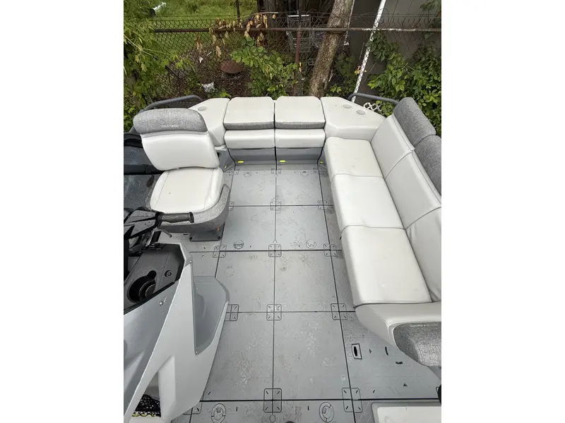 Sea-Doo Switch Sport 18 230 2024