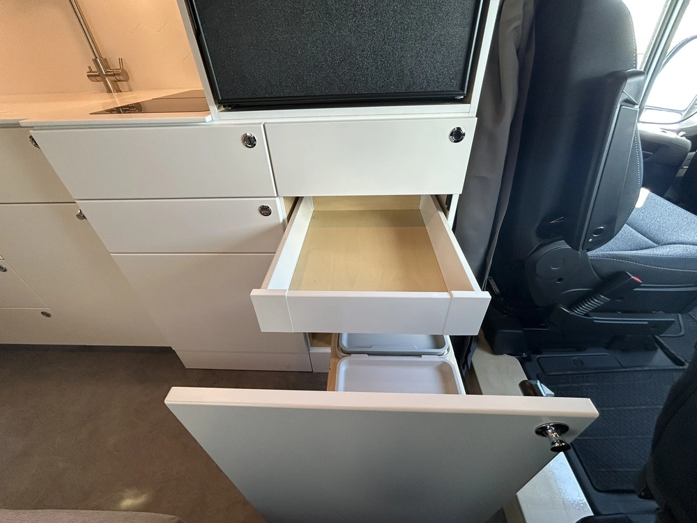 2025 Vanlife Campers Mea alt