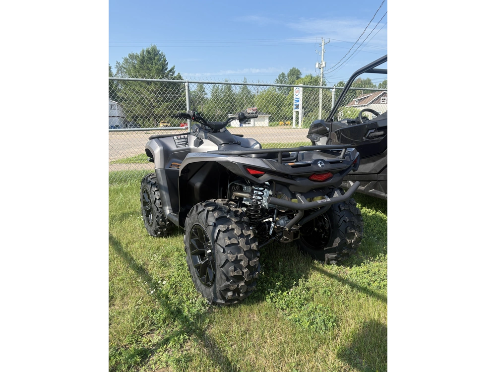 2025 Can-am Out Xt 700 alt