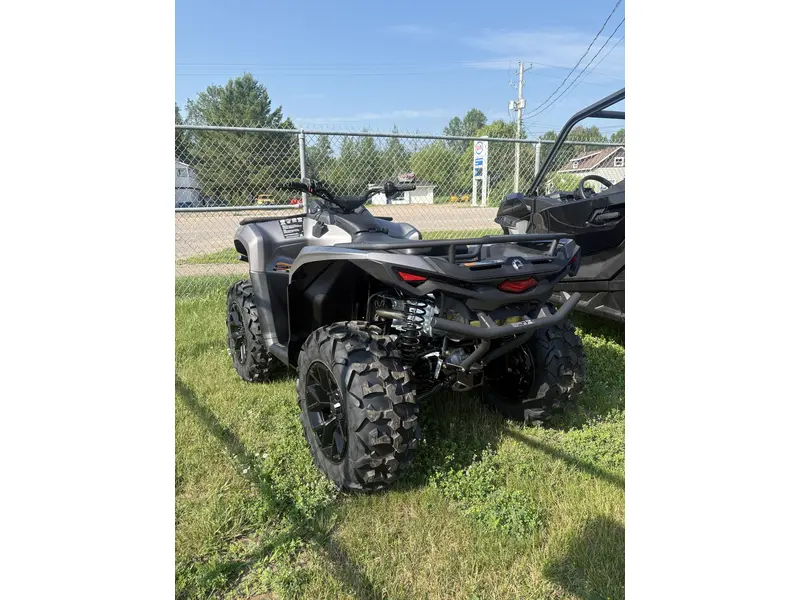 2025 Can-Am OUT XT 700