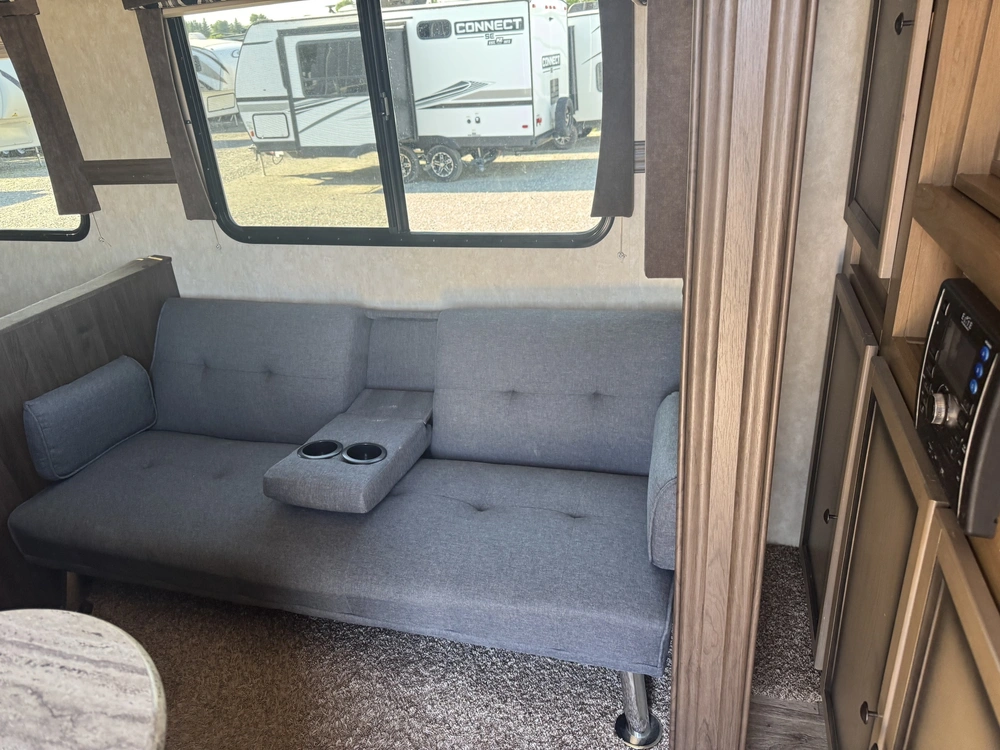 Forest River Flagstaff 831fkss 2012 alt