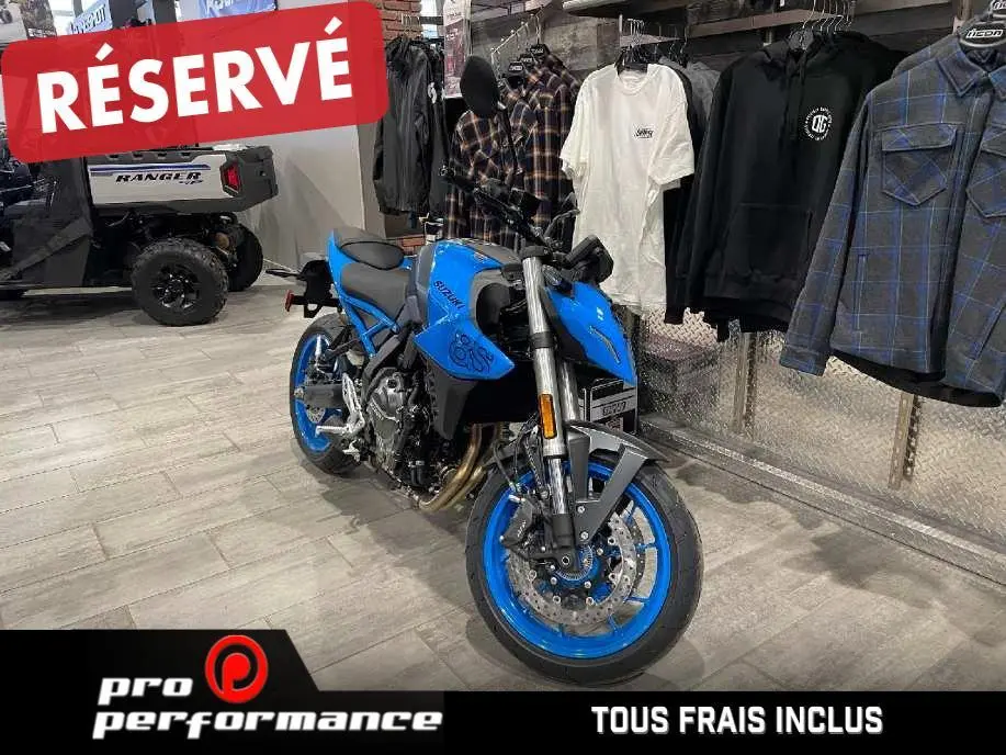 2024 Suzuki GSX-8S 