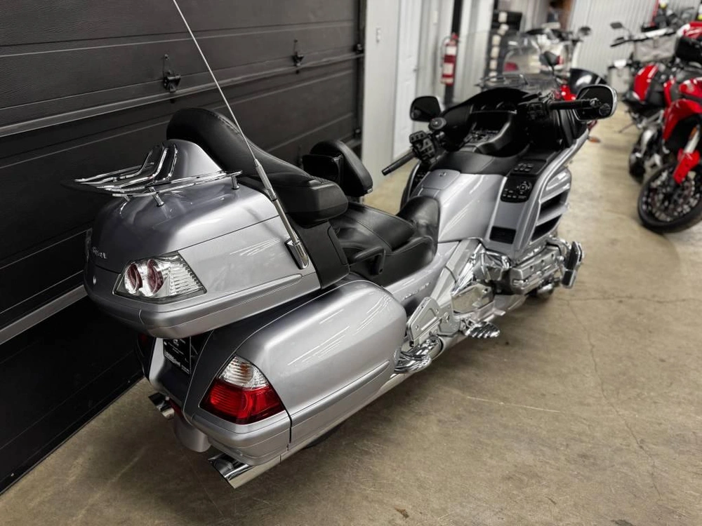 Honda Gold Wing Goldwing 2009 alt
