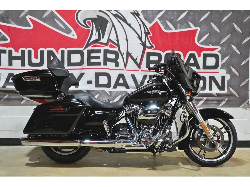 2017 Harley-Davidson FLHXS - STREET GLIDE SPECIAL