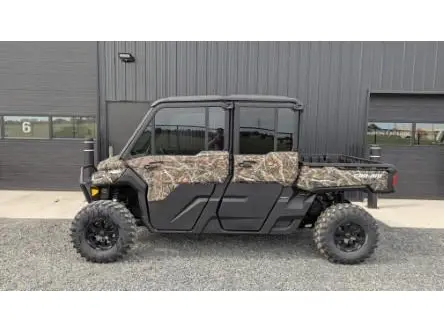 2025 Can-Am Defender Limited Max Cab HD10