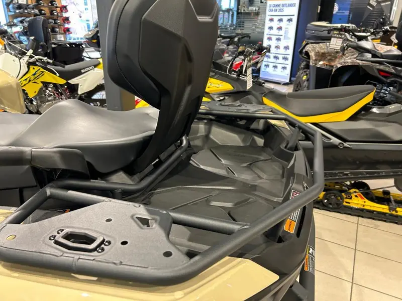 2025 Can-Am Outlander MAX PRO XU HD7
