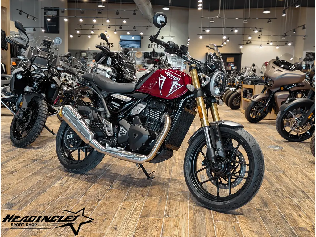 2025 Triumph Speed 400 // Carnival Red/Storm Grey