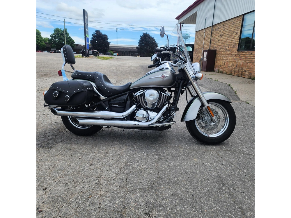 2020 Kawasaki Vulcan 900 Classic Lt alt