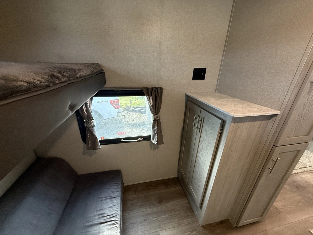 Catalina 293qbck 2022 alt